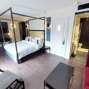 Mom'art Hotel Parijs