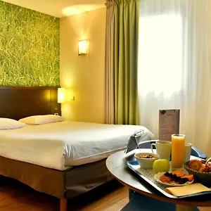 https://kyriad-chambery-la-ravoire.hotels-rhonealpes.com