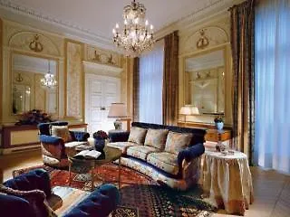 Hotel Du Petit Louvre Nice